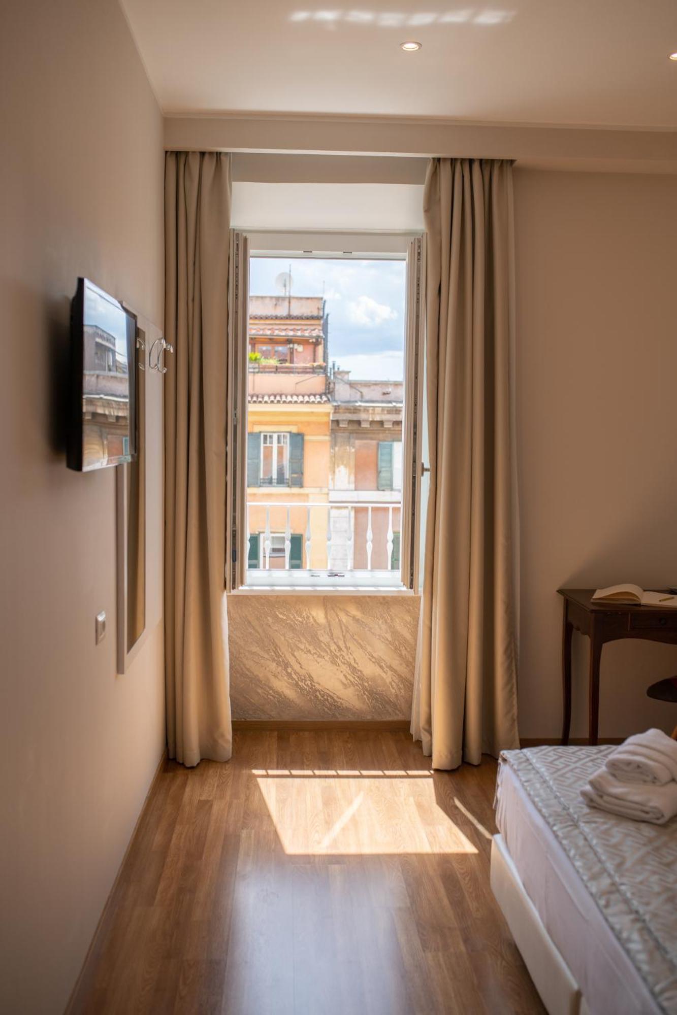 Top Floor Colosseo Guesthouse Rome Exterior photo